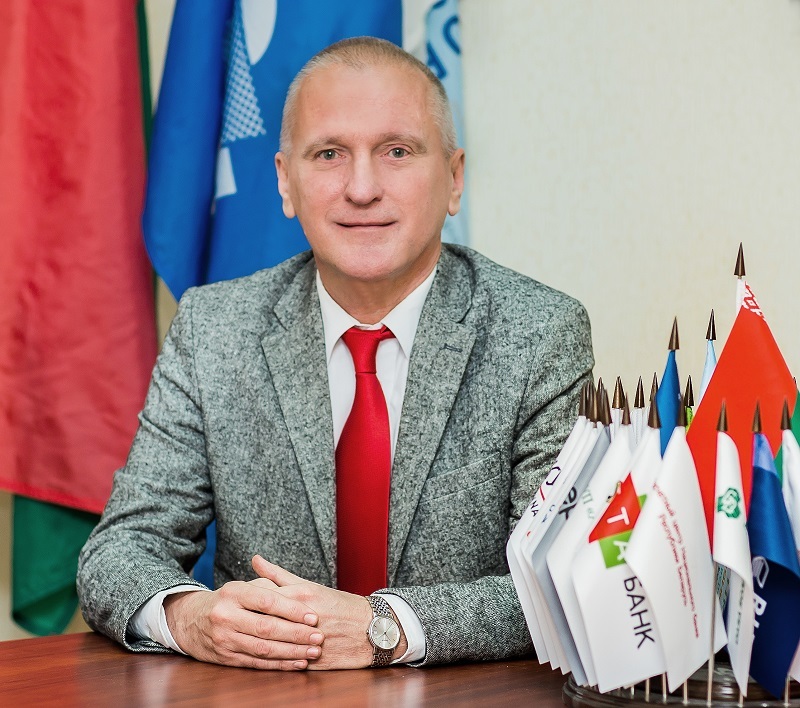 Белорусская ассоциация страховщиков поздравляет Александра Львовича Лихтаровича с юбилеем!