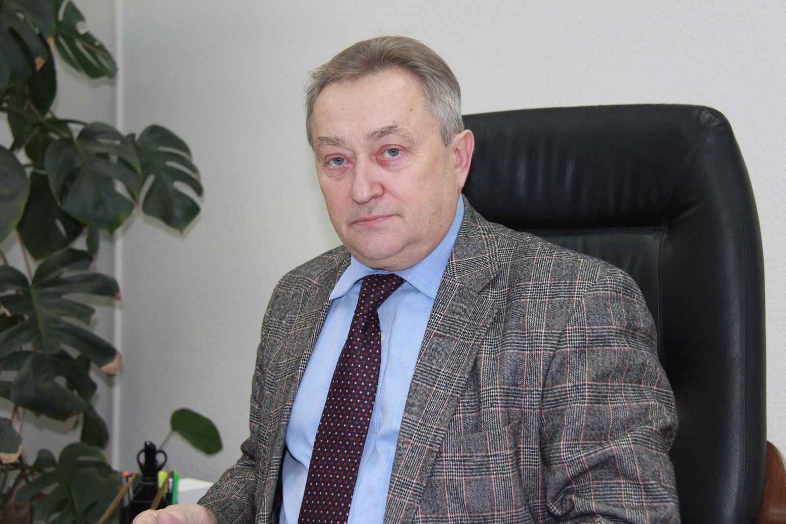 Белорусская ассоциация страховщиков, коллеги и друзья сердечно поздравляют Валерия Васильевича Ладутько с 70-летним юбилеем!